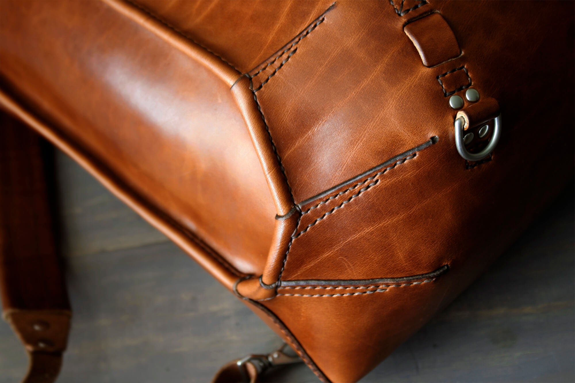 leather: Handbags