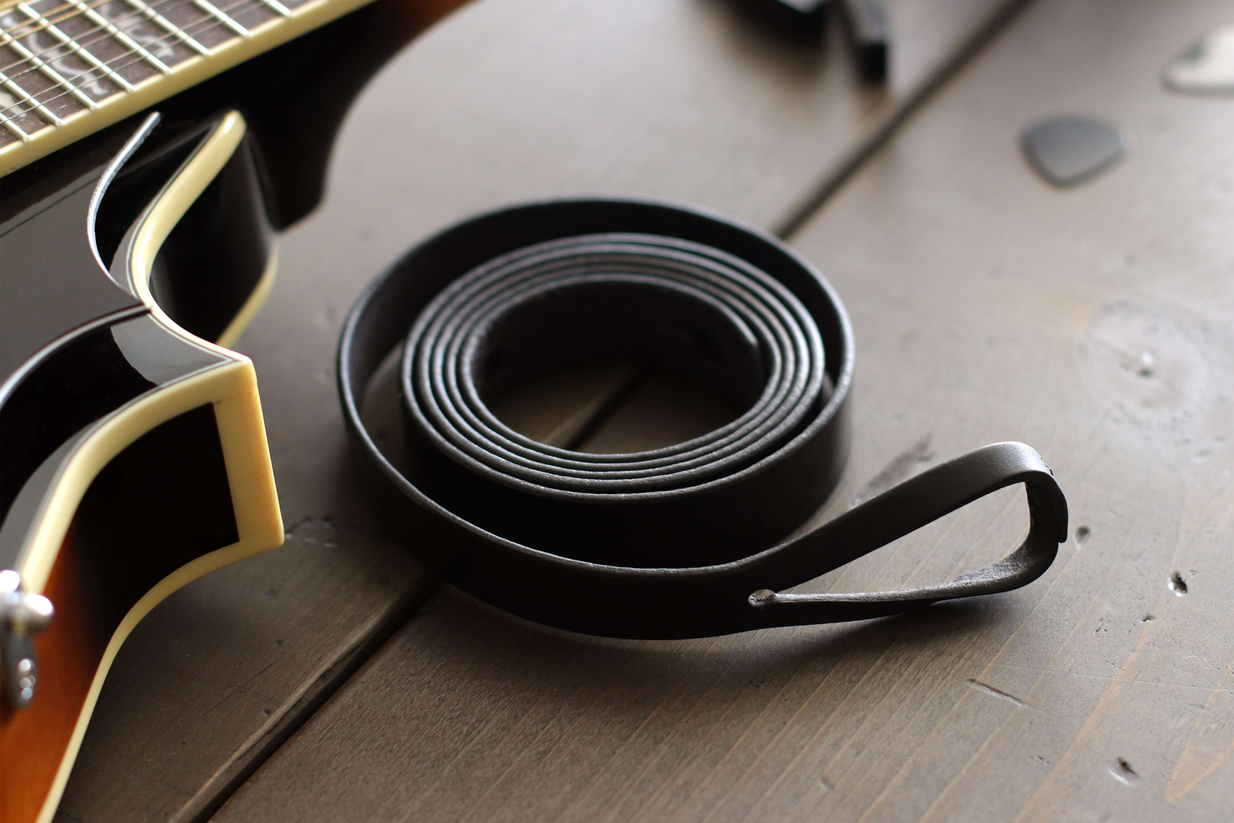 Black Bluegrass Mandolin Strap - OCHRE handcrafted