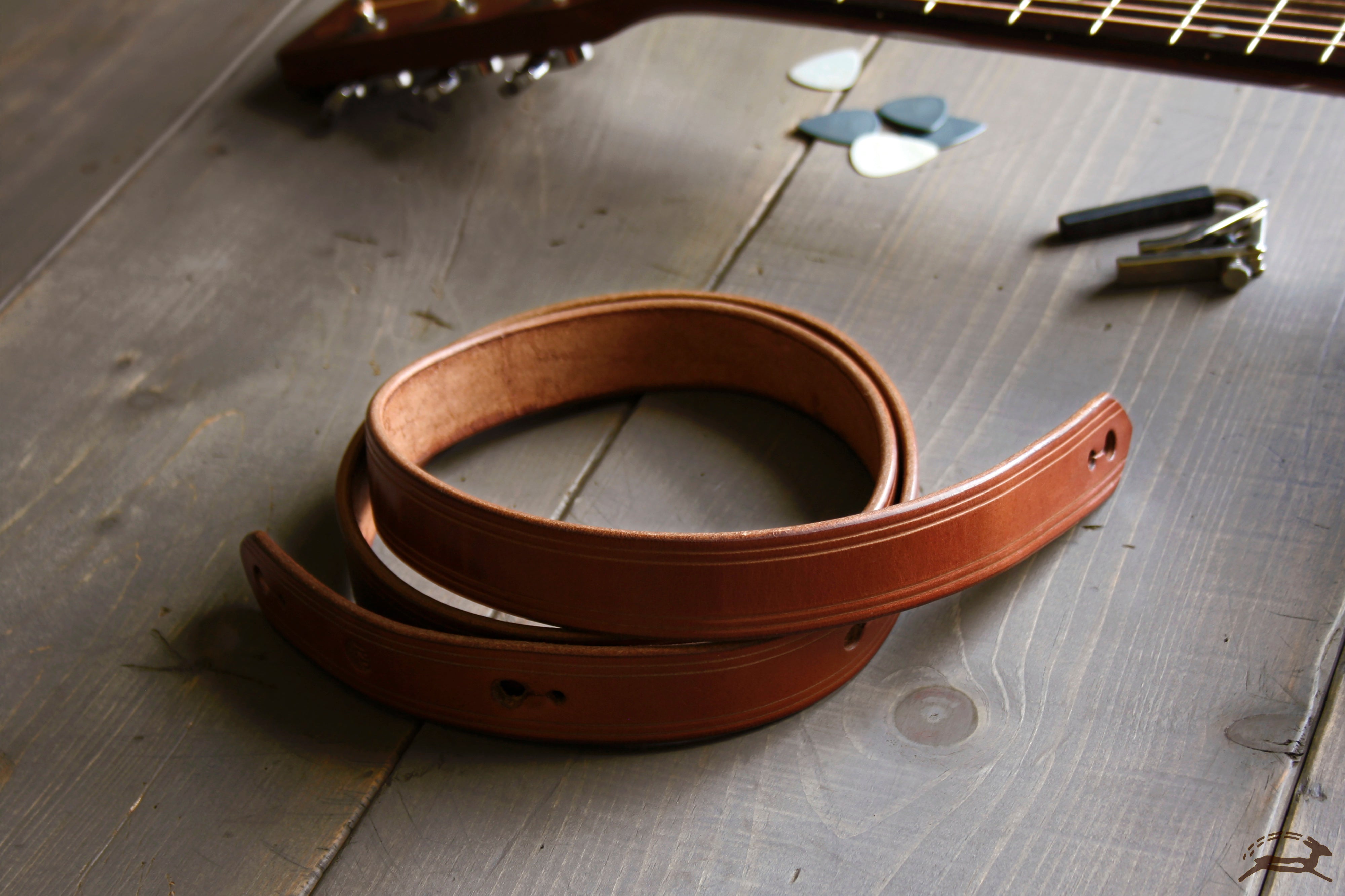 Buckle Front Skinny Leather Guitar Strap