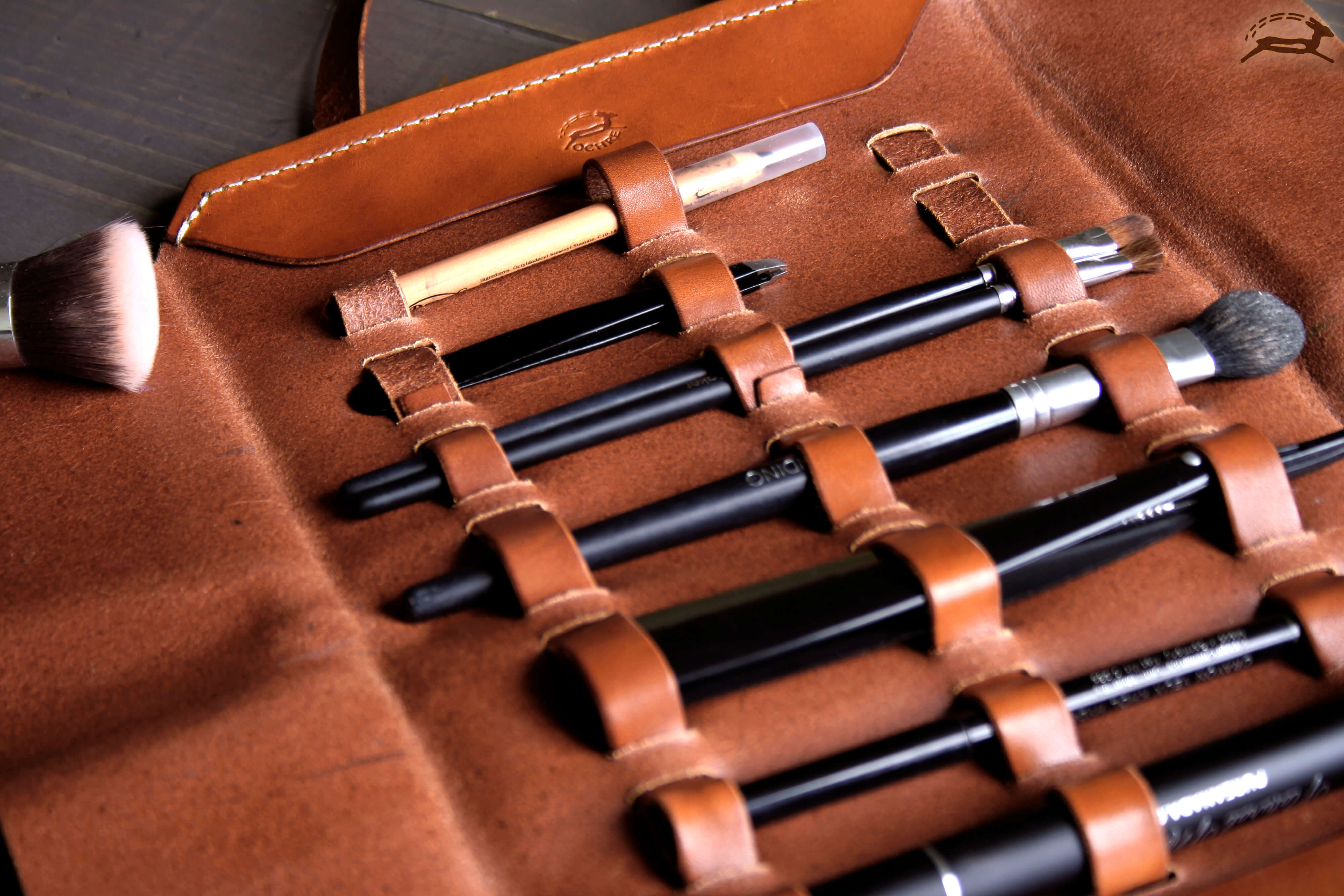 Stylist Case in light brown leather - OCHRE handcrafted